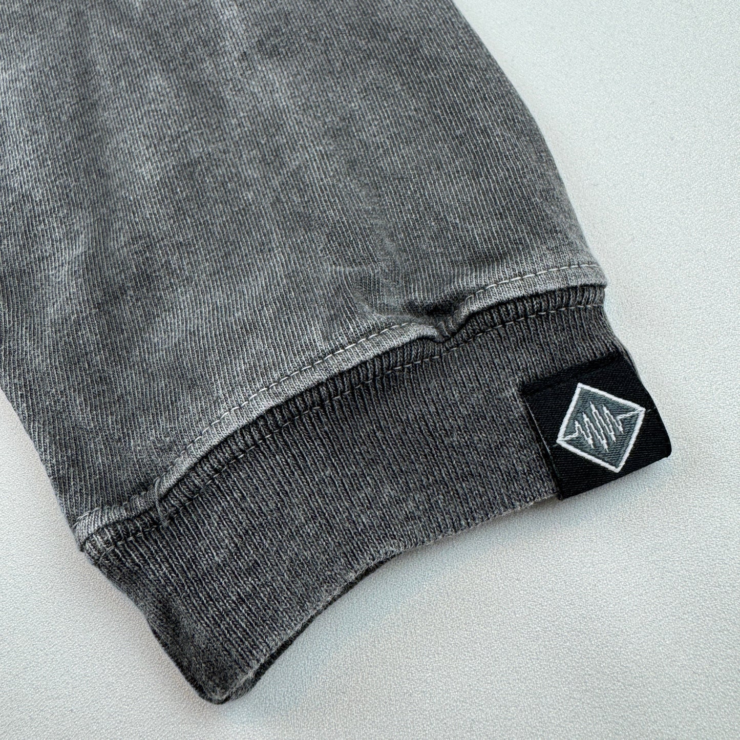 PIGMENT LOGO LONG SLEEVE T-SHIRT