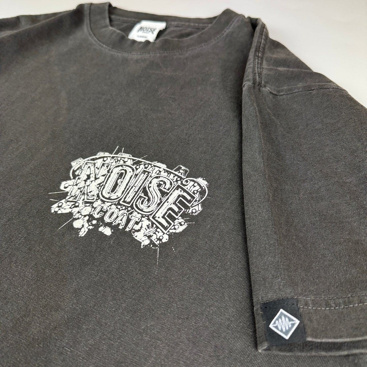 NEON LOGO T-SHIRT